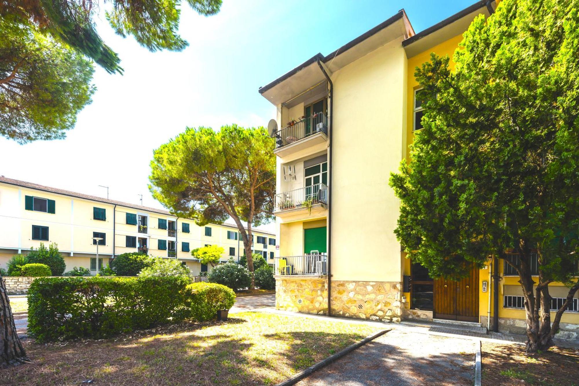 Hostly-Ai Due Passi Apartment Pisa Buitenkant foto